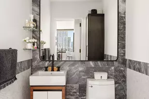 21 India St, New York City, NY 11222 - Photo 5