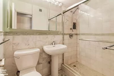 3935 Blackstone Avenue #8B, Bronx, NY 10471 - Photo 7