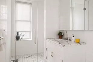 150 E 72nd St, New York City, NY 10021 - Photo 17