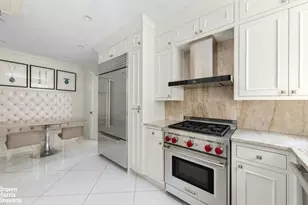 156 E 79th St, New York City, NY 10021 - Photo 5