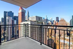 330 E 39th St, New York City, NY 10016 - Photo 9