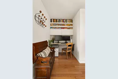 275 Webster Avenue #4L, New York City, NY 11230 - Photo 3