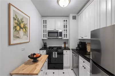 444 E 75th Street #17E, New York, NY 10021 - Photo 5