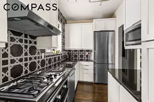 422 W 20th St, New York City, NY 10011 - Photo 5