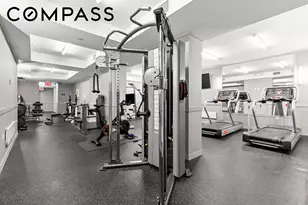 422 W 20th St, New York City, NY 10011 - Photo 9