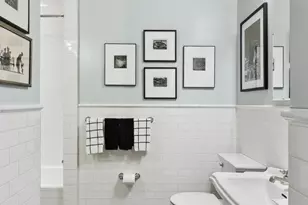 27 N Moore St, New York City, NY 10013 - Photo 13