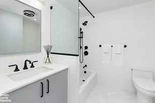 150 E 69th St, New York City, NY 10021 - Photo 9
