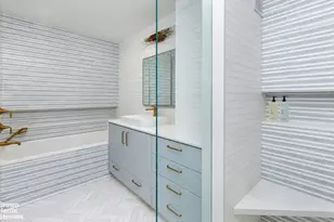 150 E 69th St, New York City, NY 10021 - Photo 7
