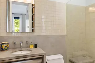 10 E 95th St, New York City, NY 10128 - Photo 7
