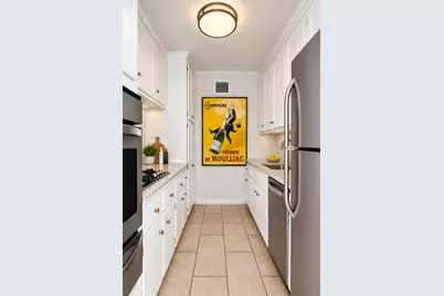 345 E 69th Street #13G, New York, NY 10021 - Photo 3
