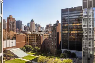 555 W 59th St, New York City, NY 10019 - Photo 13