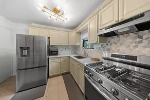 564 Shepherd Ave, New York City, NY 11208 - Photo 3