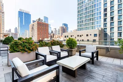 247 W 46th Street #4001, New York City, NY 10036 - Photo 23