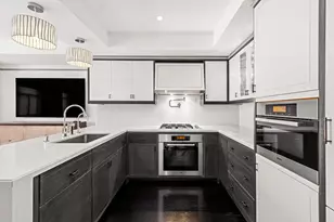 21 E 61st St, New York City, NY 10065 - Photo 5