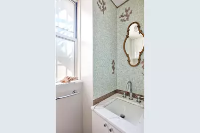 126 W 73rd Street #5D, New York City, NY 10023 - Photo 5
