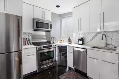126 W 73rd Street #5D, New York City, NY 10023 - Photo 3