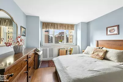 77 7th Avenue #10K, New York City, NY 10011 - Photo 3