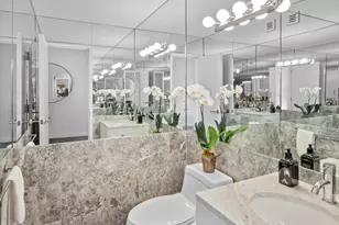 350 E 72nd St, New York City, NY 10021 - Photo 7