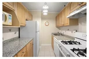250 E 87th St, New York City, NY 10028 - Photo 7