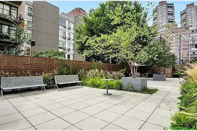 64 E 111th Street #1101, New York, NY 10029 - Photo 9