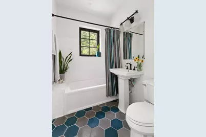 153 Maspeth Avenue, Brooklyn, NY 11211 - Photo 15