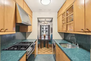 301 E 48th St, New York City, NY 10017 - Photo 3