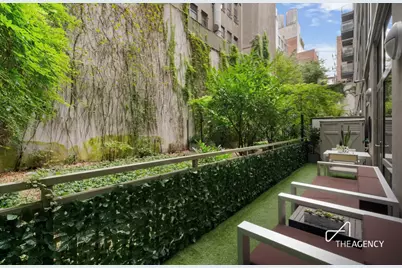 130 W 19th Street #THD, New York, NY 10011 - Photo 19
