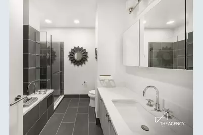 130 W 19th Street #THD, New York, NY 10011 - Photo 13