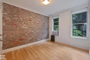 204 W 10th St, New York City, NY 10014 - Photo 9