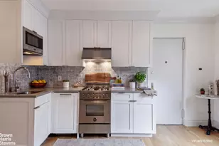 204 W 10th St, New York City, NY 10014 - Photo 7