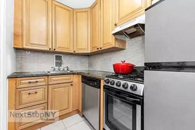 220 E 57th Street #8E, New York City, NY 10022 - Photo 5