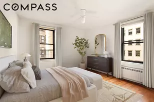 208 E 70th St, New York, NY 10021 - Photo 3