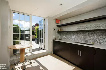 18 Gramercy Park S #14, New York City, NY 10003 - Photo 27