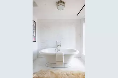 18 Gramercy Park S #14, New York City, NY 10003 - Photo 15