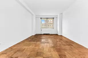 305 E 24th St, New York, NY 10010 - Photo 5