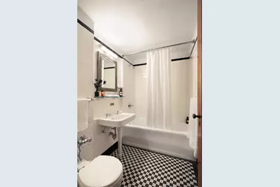 405 W 23rd Street #5I, New York, NY 10011 - Photo 9