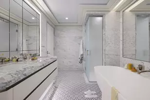 303 Park Ave, New York City, NY 10022 - Photo 7