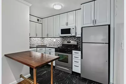301 E 69th Street #3C, New York City, NY 10021 - Photo 3