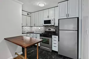 301 E 69th St, New York City, NY 10021 - Photo 3