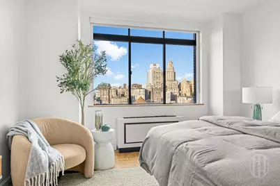 45 W 67th Street #14H, New York, NY 10023 - Photo 7