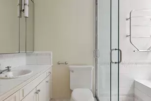 131 E 69th St, New York City, NY 10021 - Photo 9