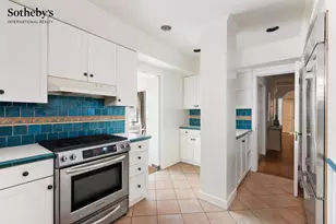 131 E 69th St, New York City, NY 10021 - Photo 5