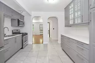 47-39 40th St, Sunnyside, NY 11104 - Photo 3