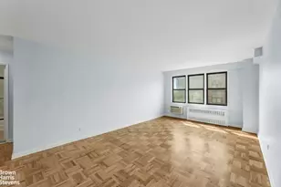 37-31 73rd St, New York City, NY 11372 - Photo 3