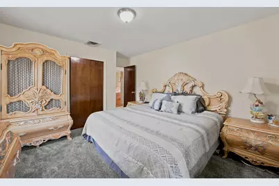293 85th Avenue, Floral Park, NY 11001 - Photo 15
