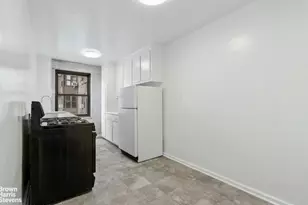 385 Grand St, New York City, NY 10002 - Photo 9