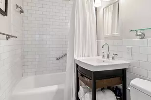 174 E 74th St, New York City, NY 10021 - Photo 7