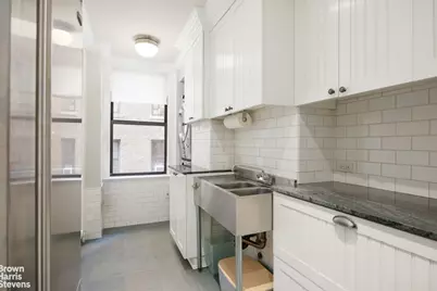 171 W 79th Street #31/32, New York City, NY 10024 - Photo 9