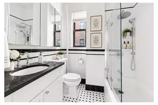 323 W 83rd St, New York City, NY 10024 - Photo 7