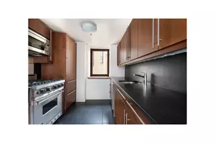 305 2nd Ave, New York, NY 10003 - Photo 5